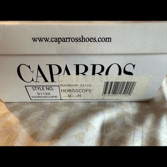 Open toed high heels - Picture 4 of 4